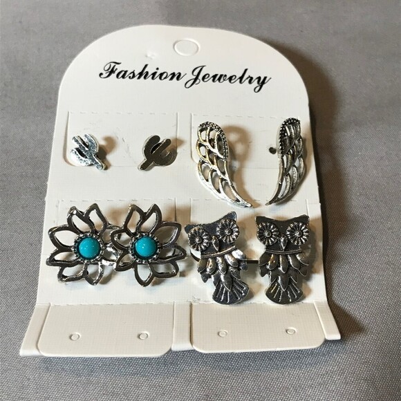 Silver Tone Fashion Earrings Lot of 4 Pairs - Picture 1 of 2